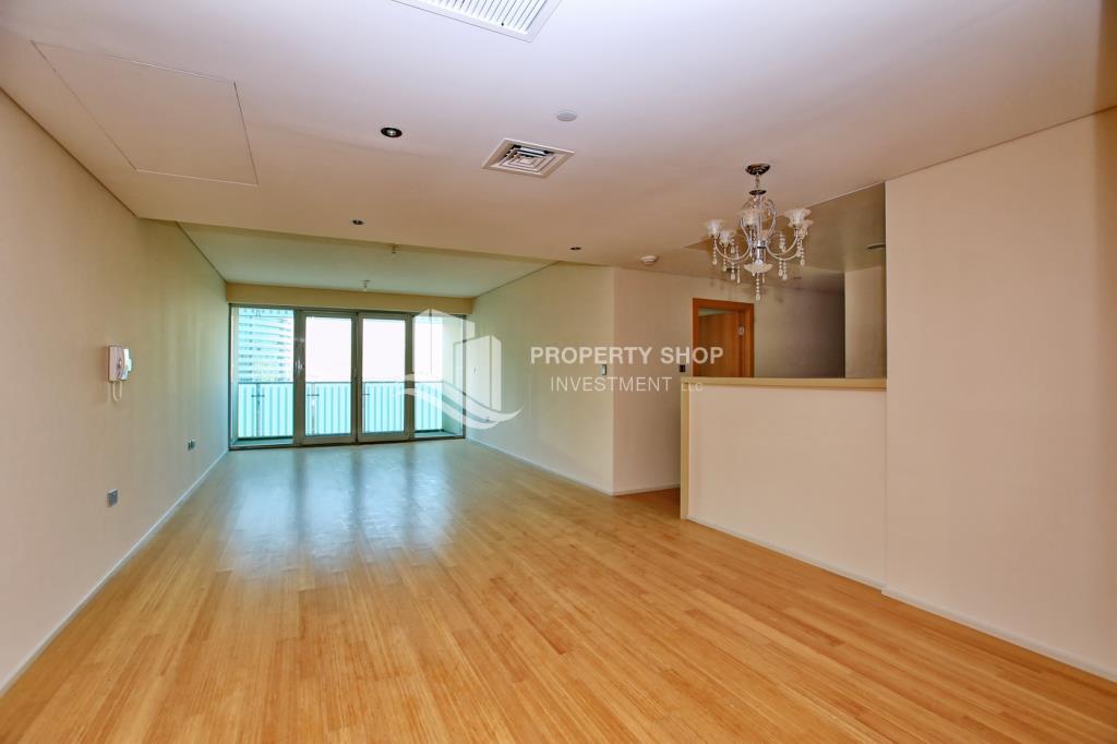 High floor 4BR apt with Sea View |  Amazing opportunity to live